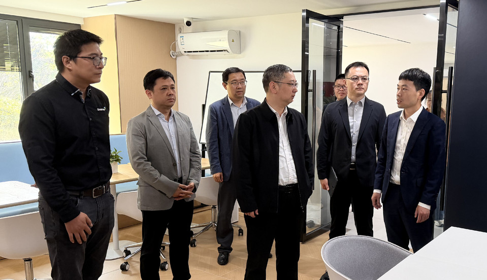 宋来走访调研研究生校外集体宿舍 宋来走访调研研究生校外集体宿舍
