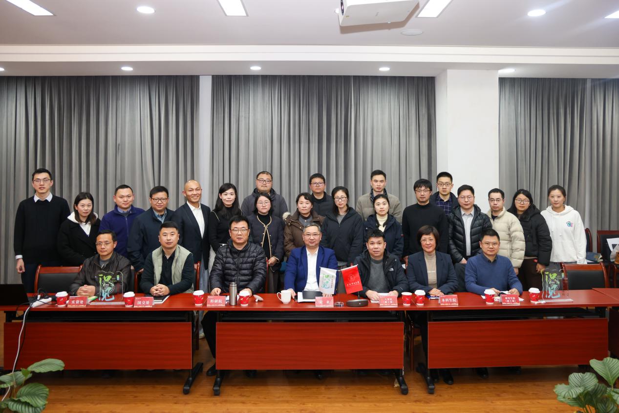 我校召开第五期“识·见——校领导有约”教师座谈会